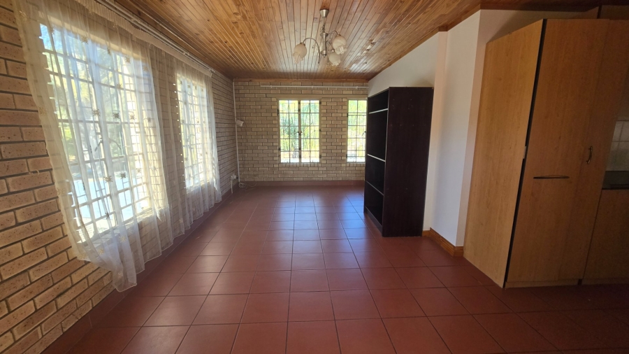 3 Bedroom Property for Sale in Langenhovenpark Free State